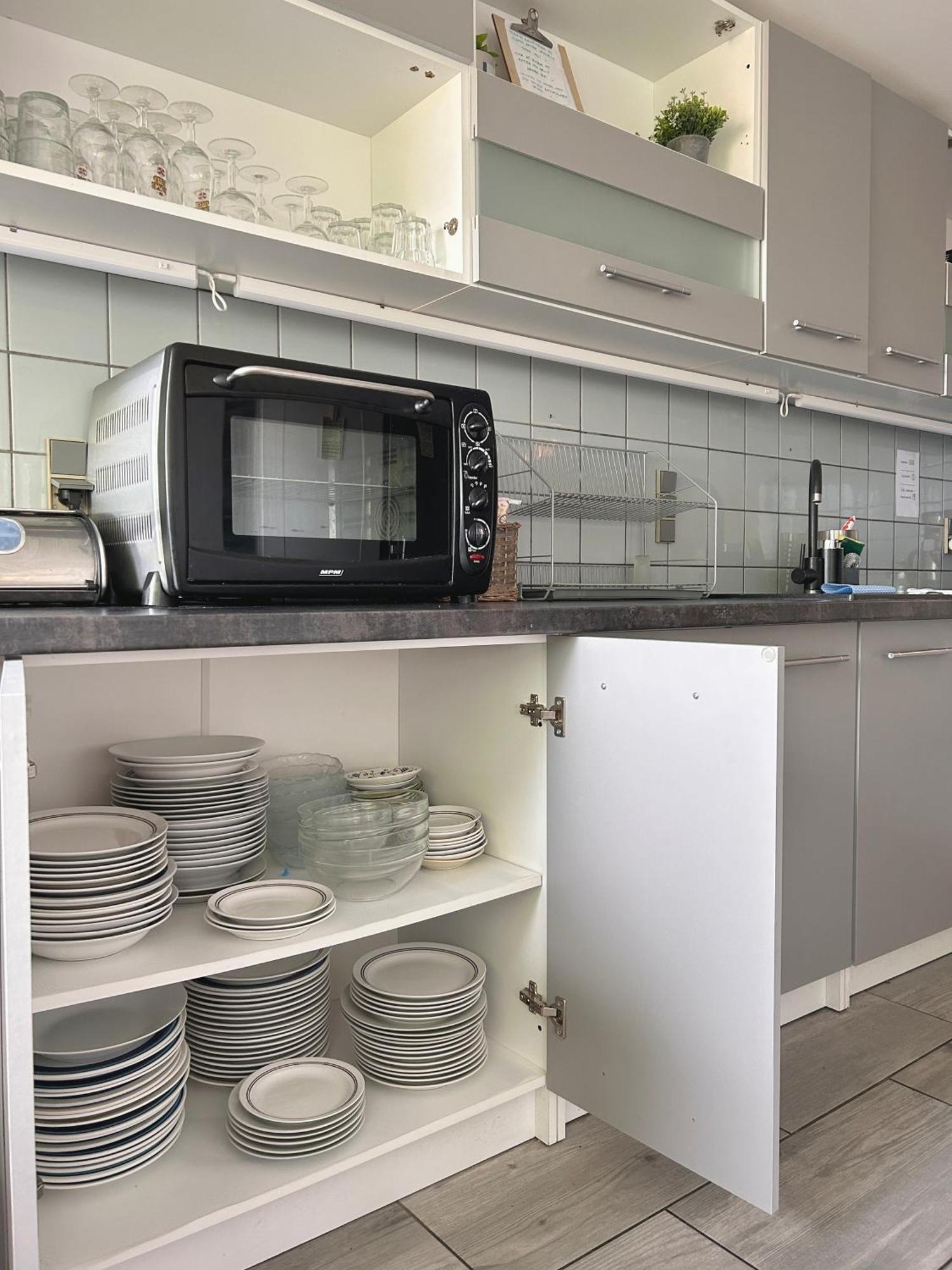 Apartamenty Molle Åkirkeby Eksteriør bilde